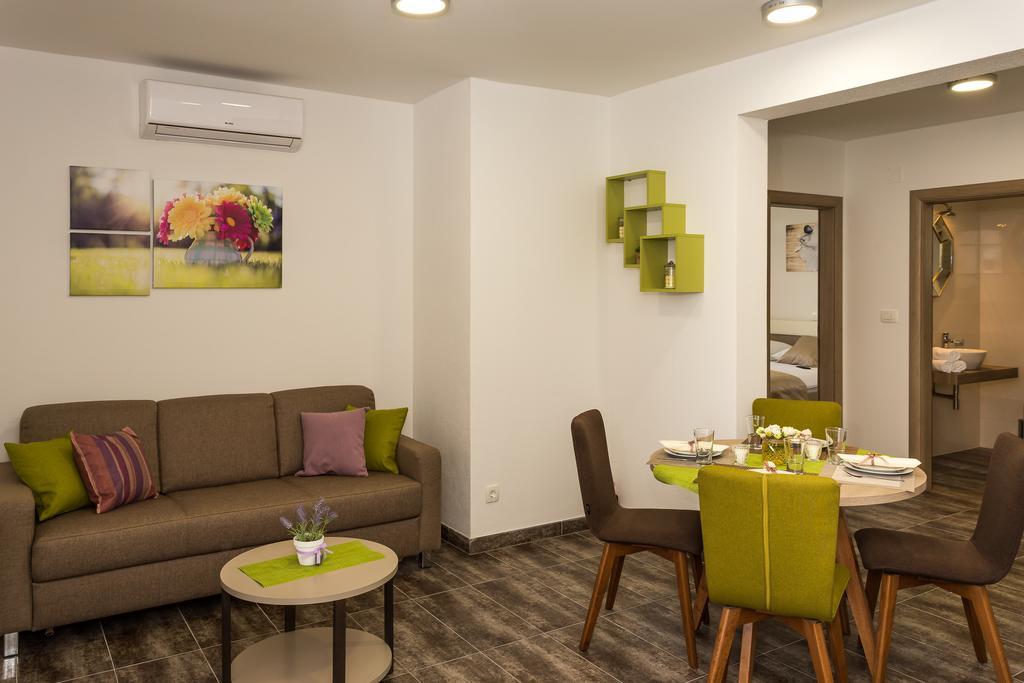 Villa Rusula Rudine  ภายนอก รูปภาพ